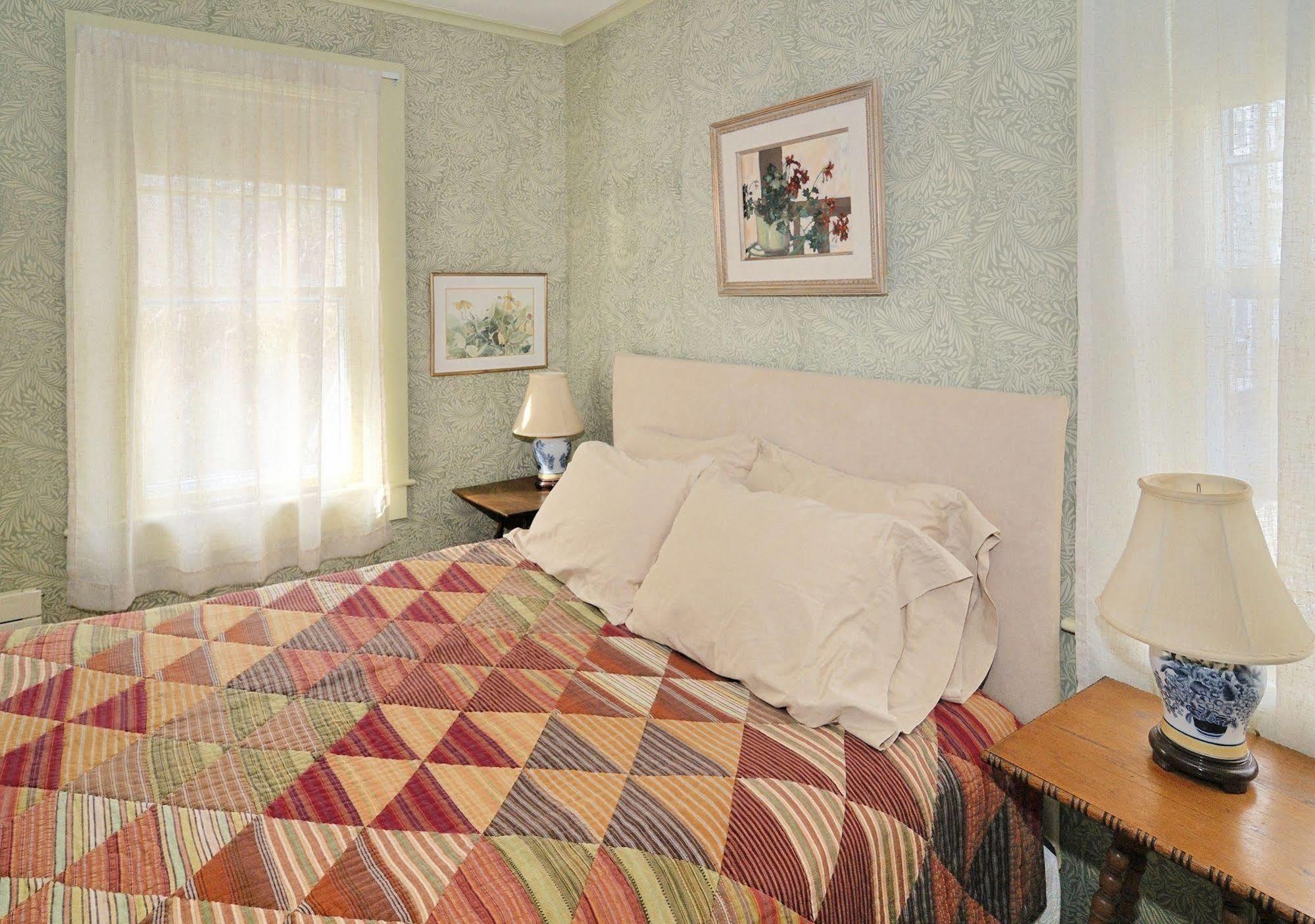 The Chestnut House Hotel Nantucket Exterior photo